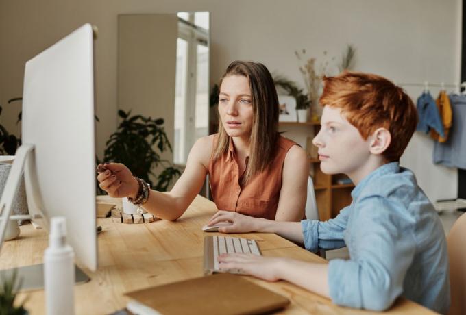 Unionlearn website supports workers at home with their children