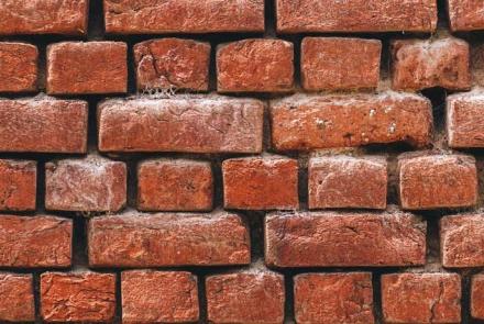 Bricklayers and masons